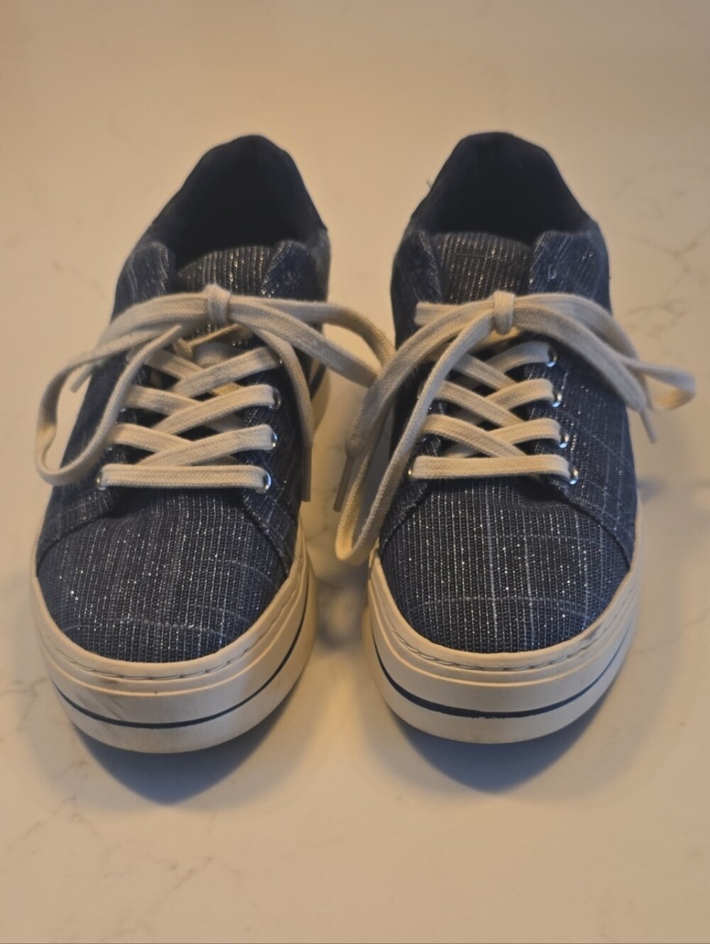 Clarks Women's Navy Blue Lace-Up Platform Sneakers